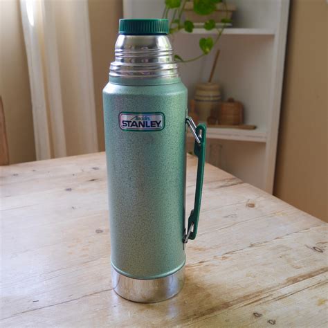 Vintage 1967 Original Handle Metal Thermos Brand The Green 